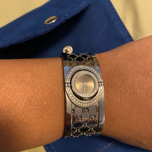 Gucci Women's Watch - Picture 1 of 4
